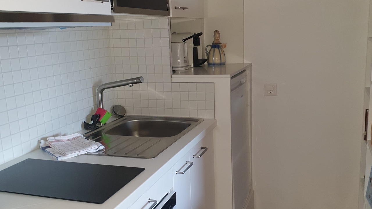 Photo of Kitchen in Lens