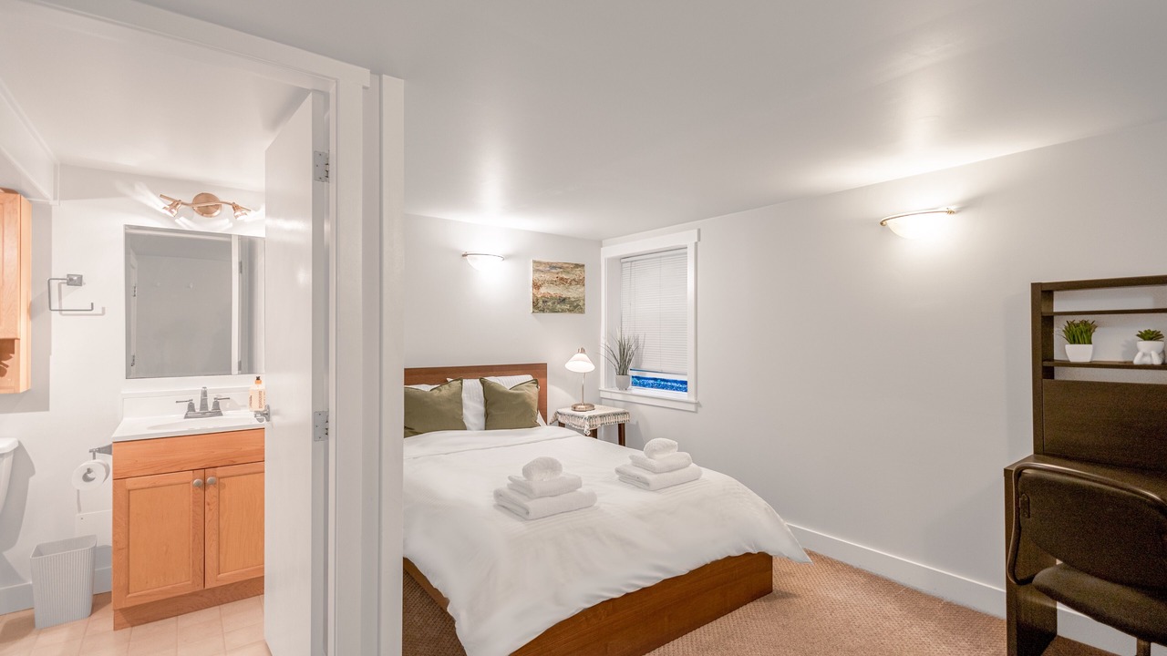 Photo of Bedroom in West Point Grey