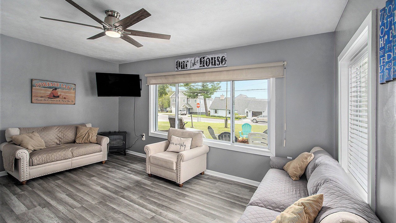 Photo of Livingroom in Onekama