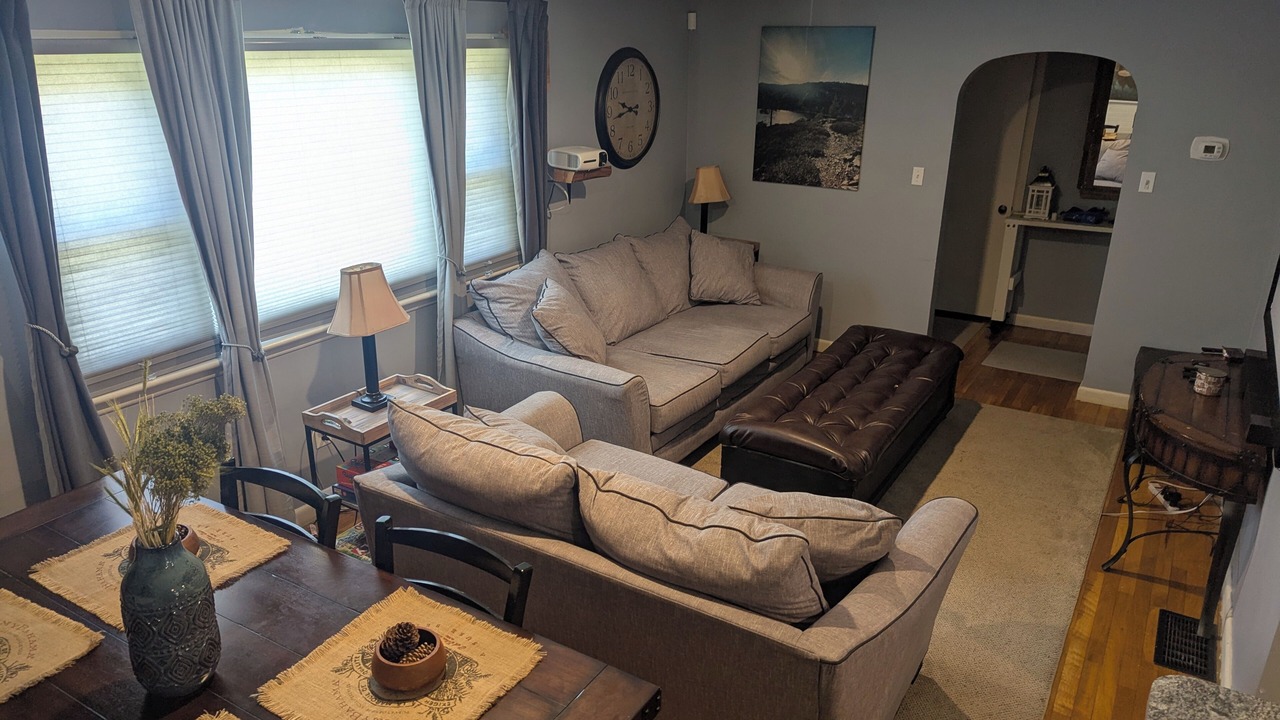 Photo of Livingroom in Rutherford