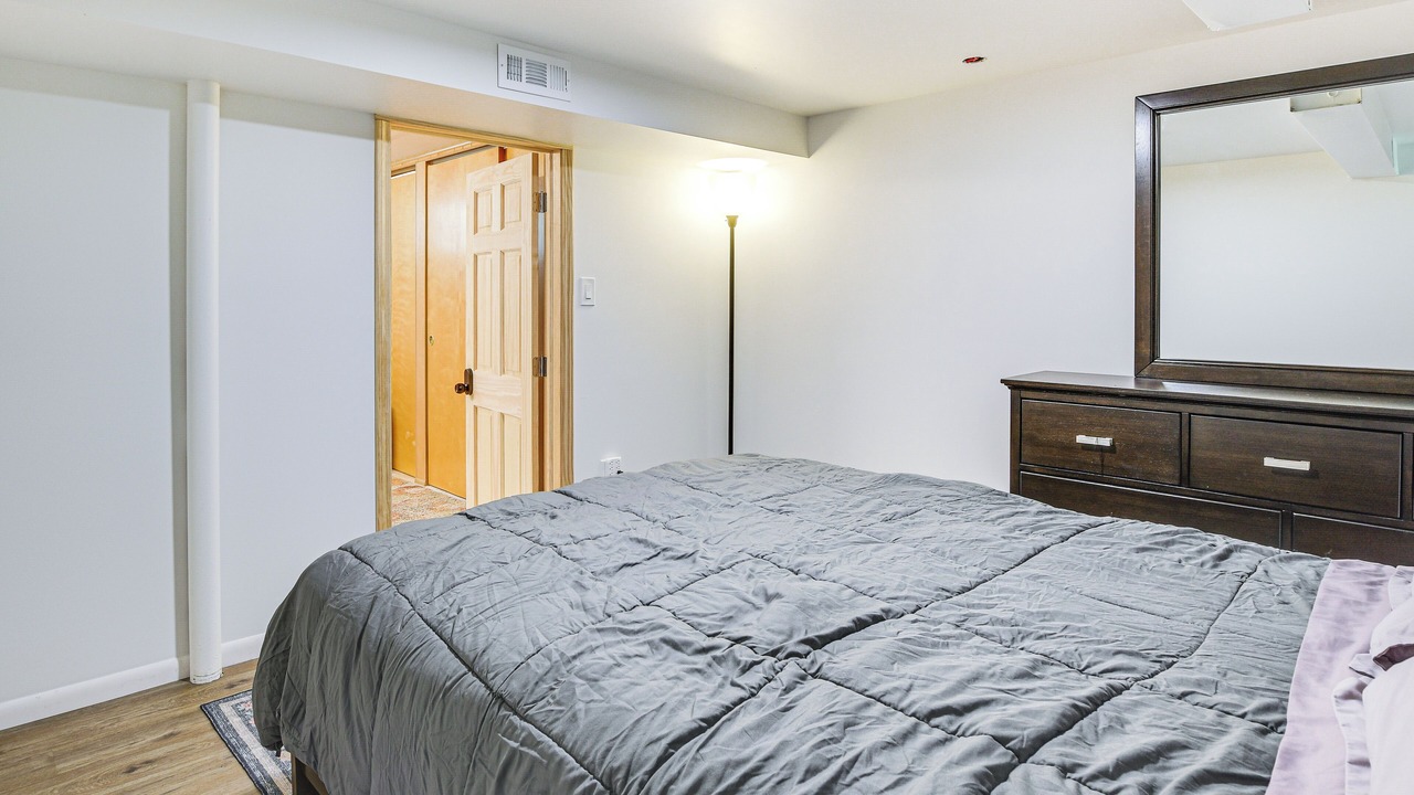 Photo of Bedroom in Evanston