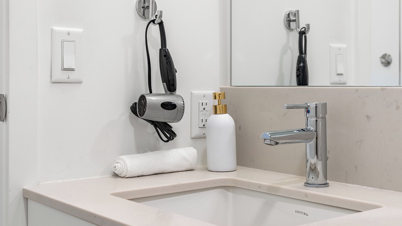 Photo of Bathroom in Crescent Heights