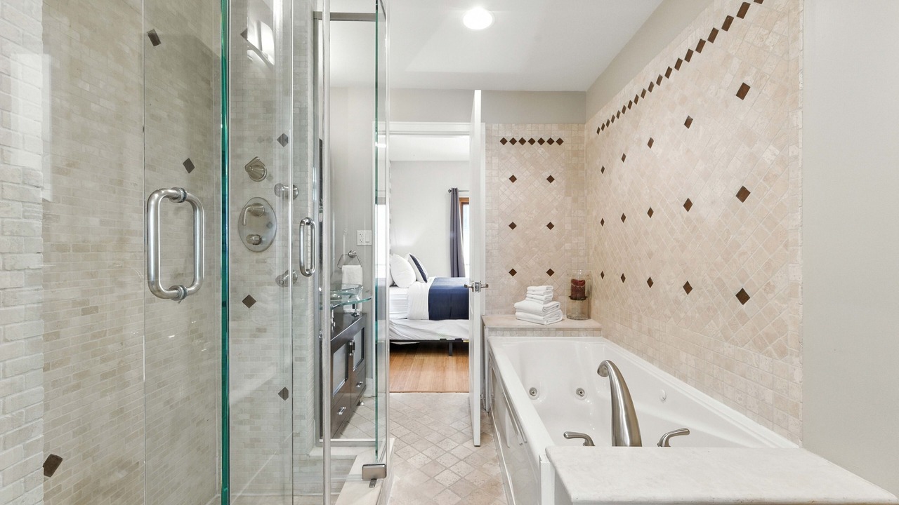 Photo of Bathroom in West Loop