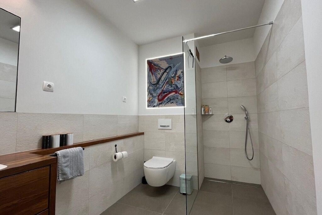 Photo of Bathroom in Mickten