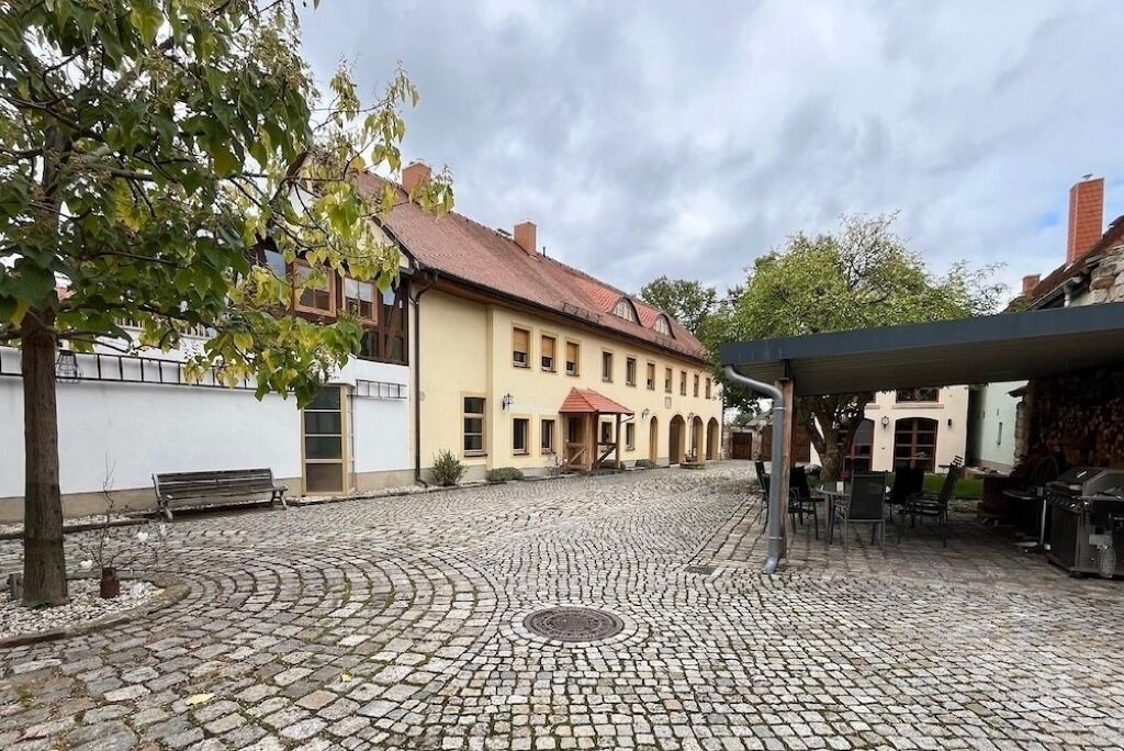Photo of Outdoor in Mickten