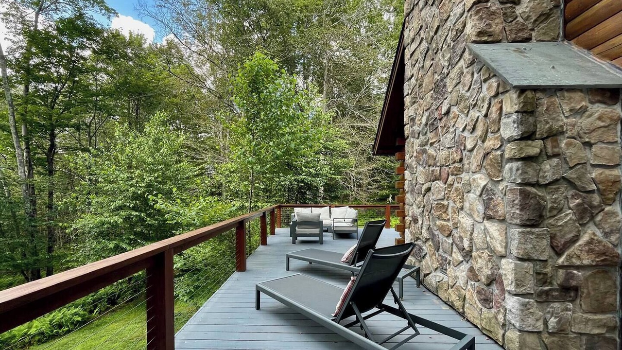 Photo of Patio Balcony in North Branch