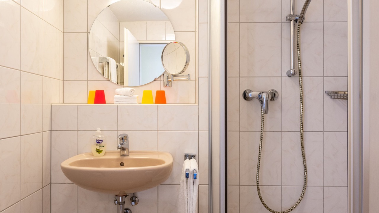 Photo of Bathroom in Gemund