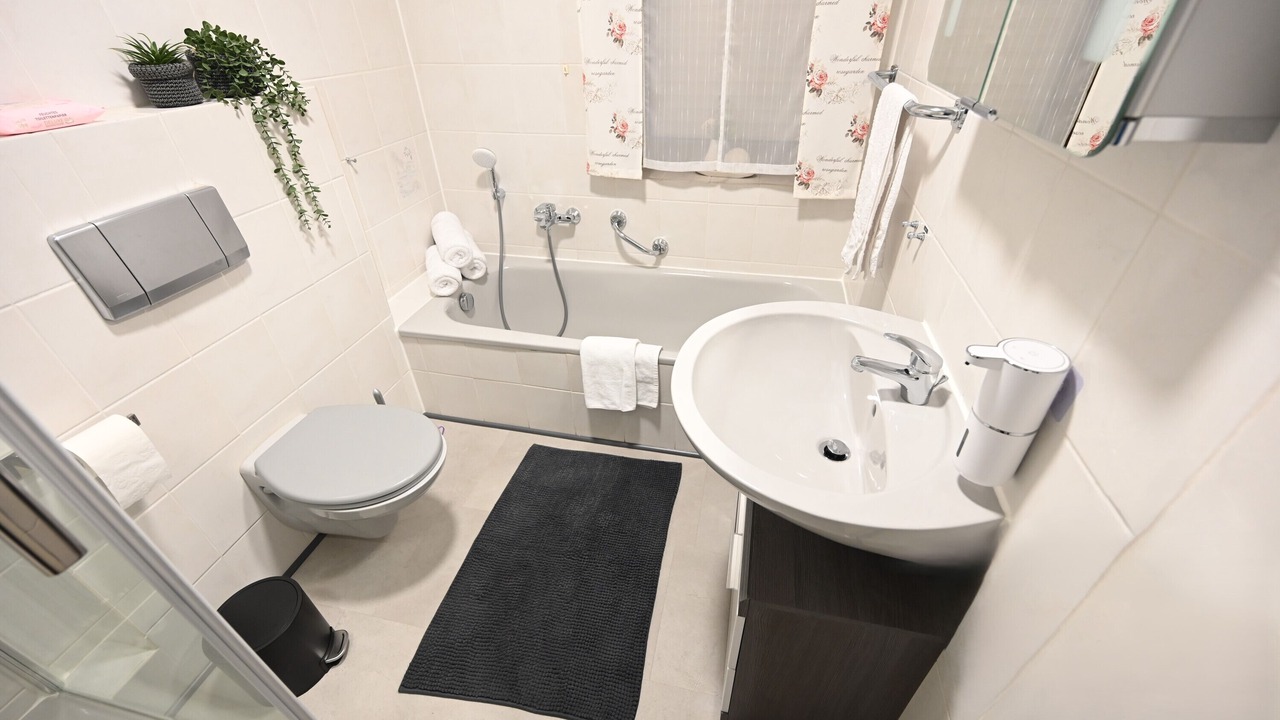Photo of Bathroom in Nuttlar