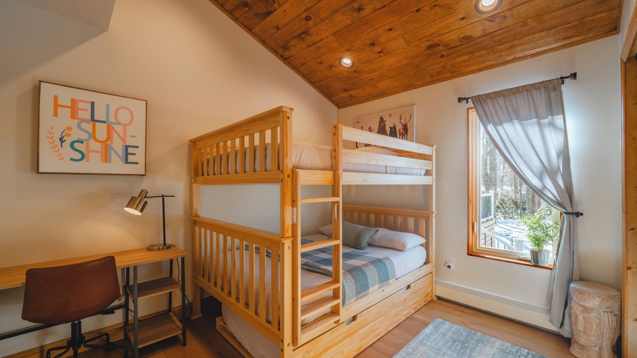Photo of Bedroom in Newfoundland