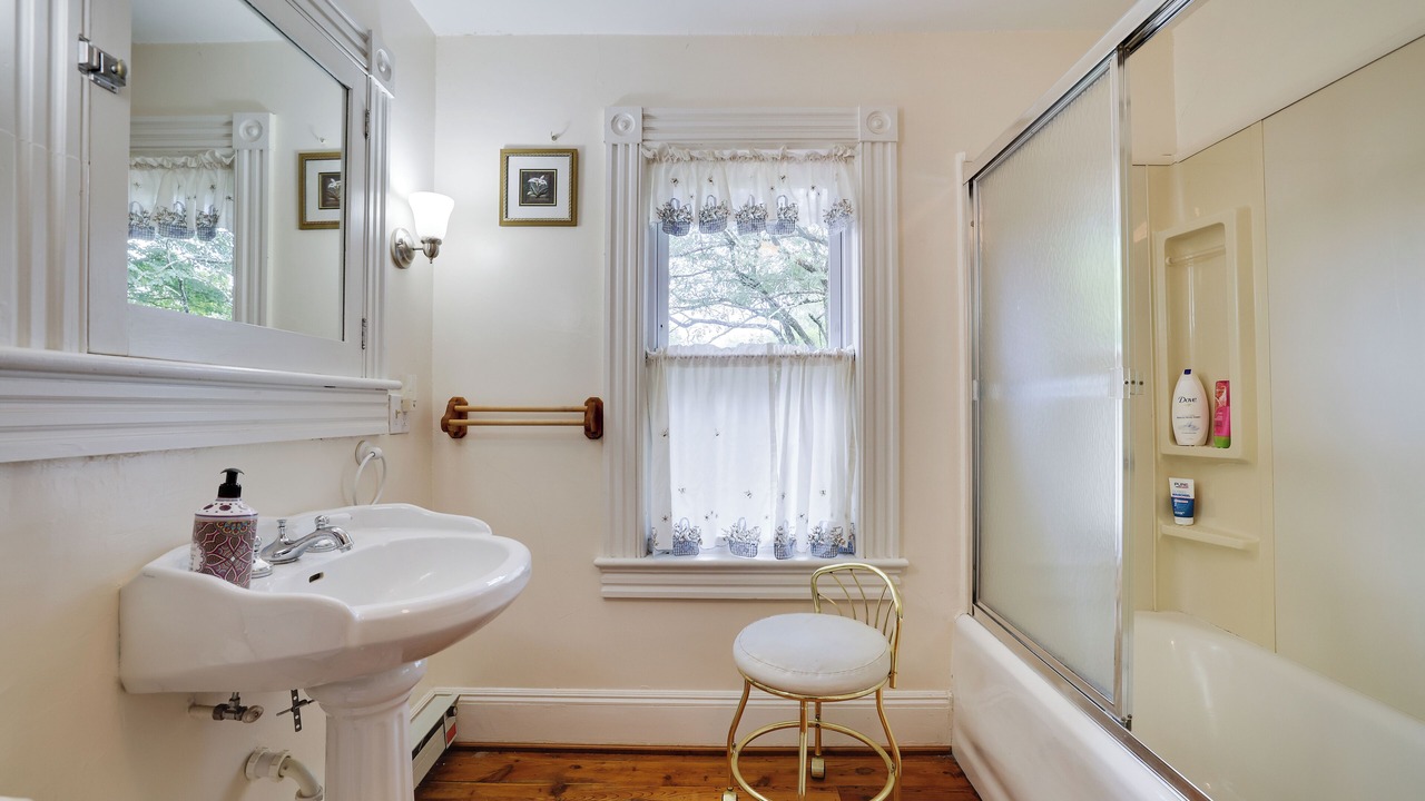 Photo of Bathroom in Beach Lake
