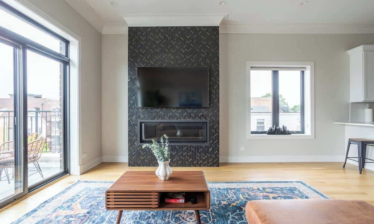 Photo of Livingroom in West Lakeview