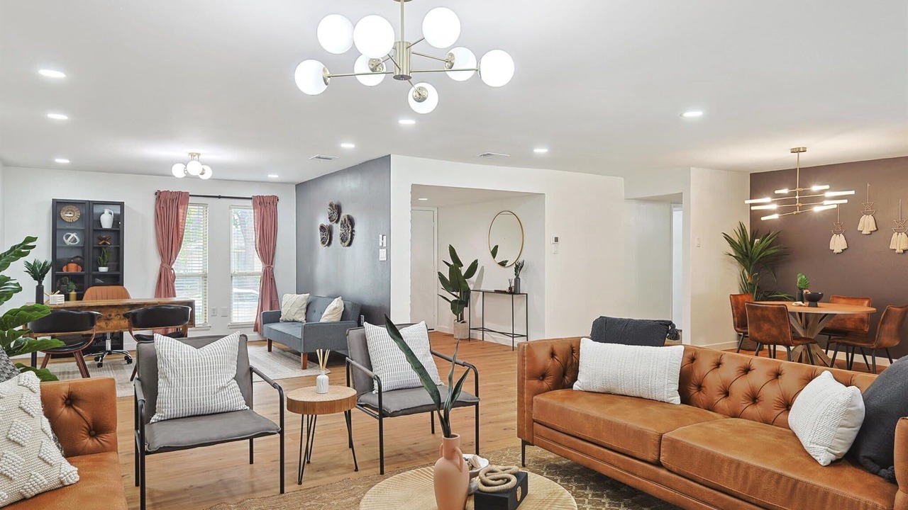 Photo of Livingroom in Far North Dallas