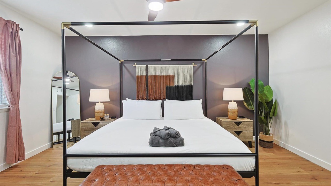 Photo of Bedroom in Far North Dallas