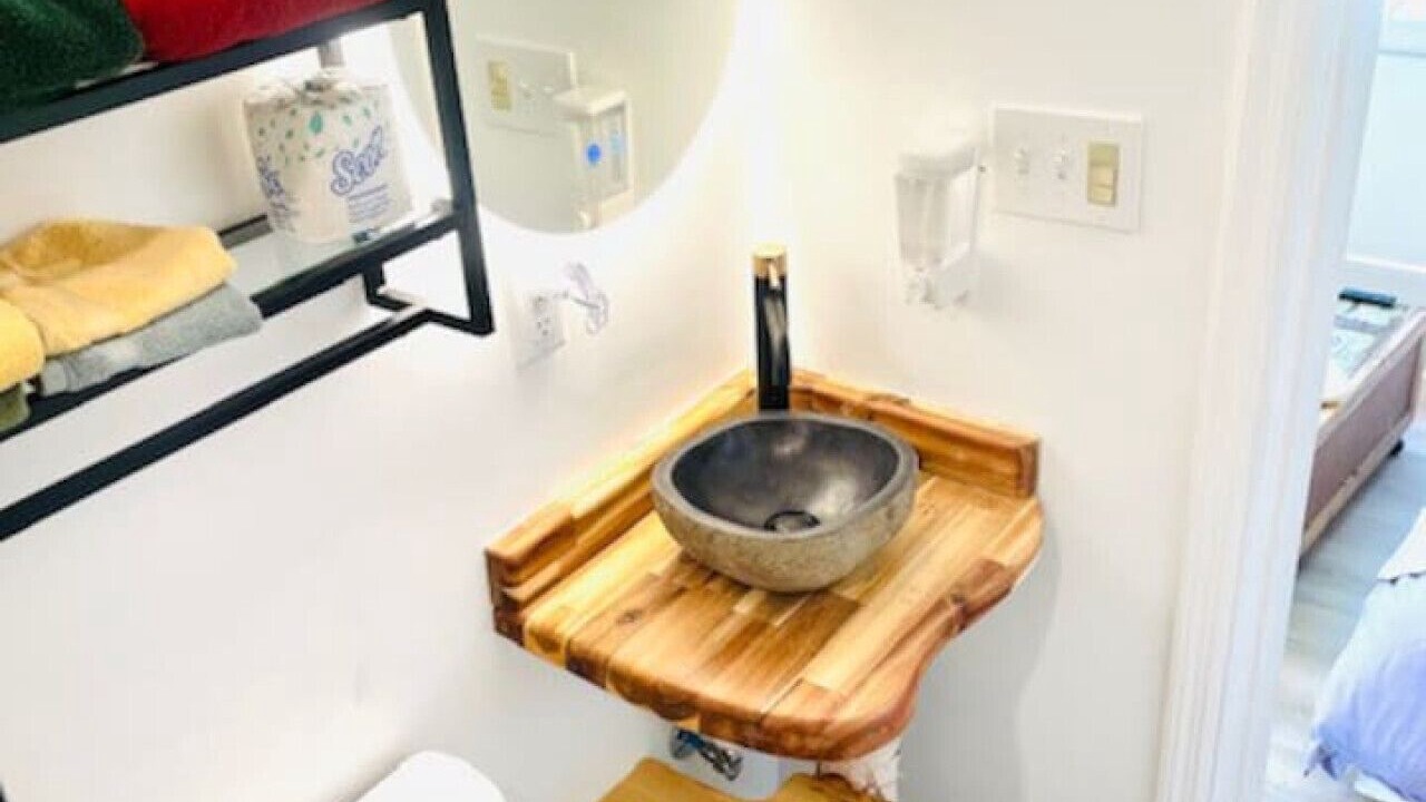 Photo of Bathroom in Highmount