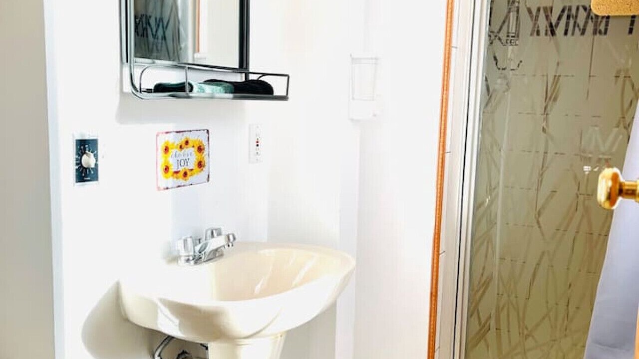 Photo of Bathroom in Highmount