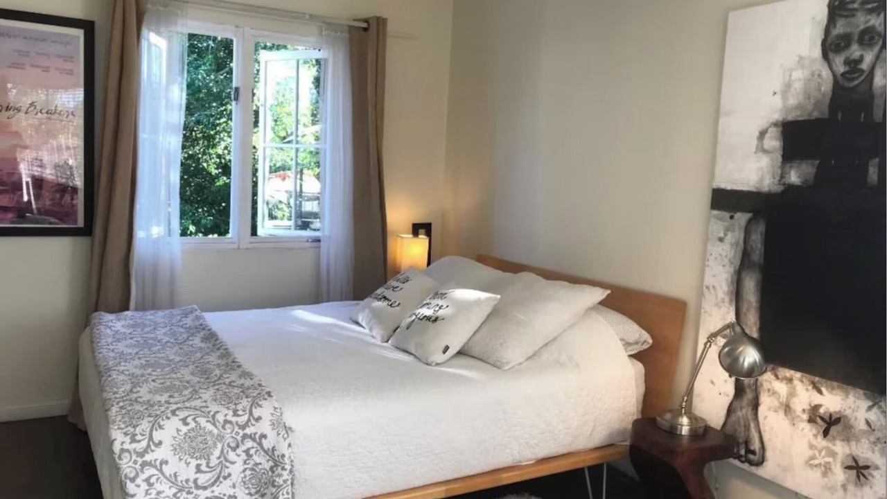 Photo of Bedroom in Mar Vista