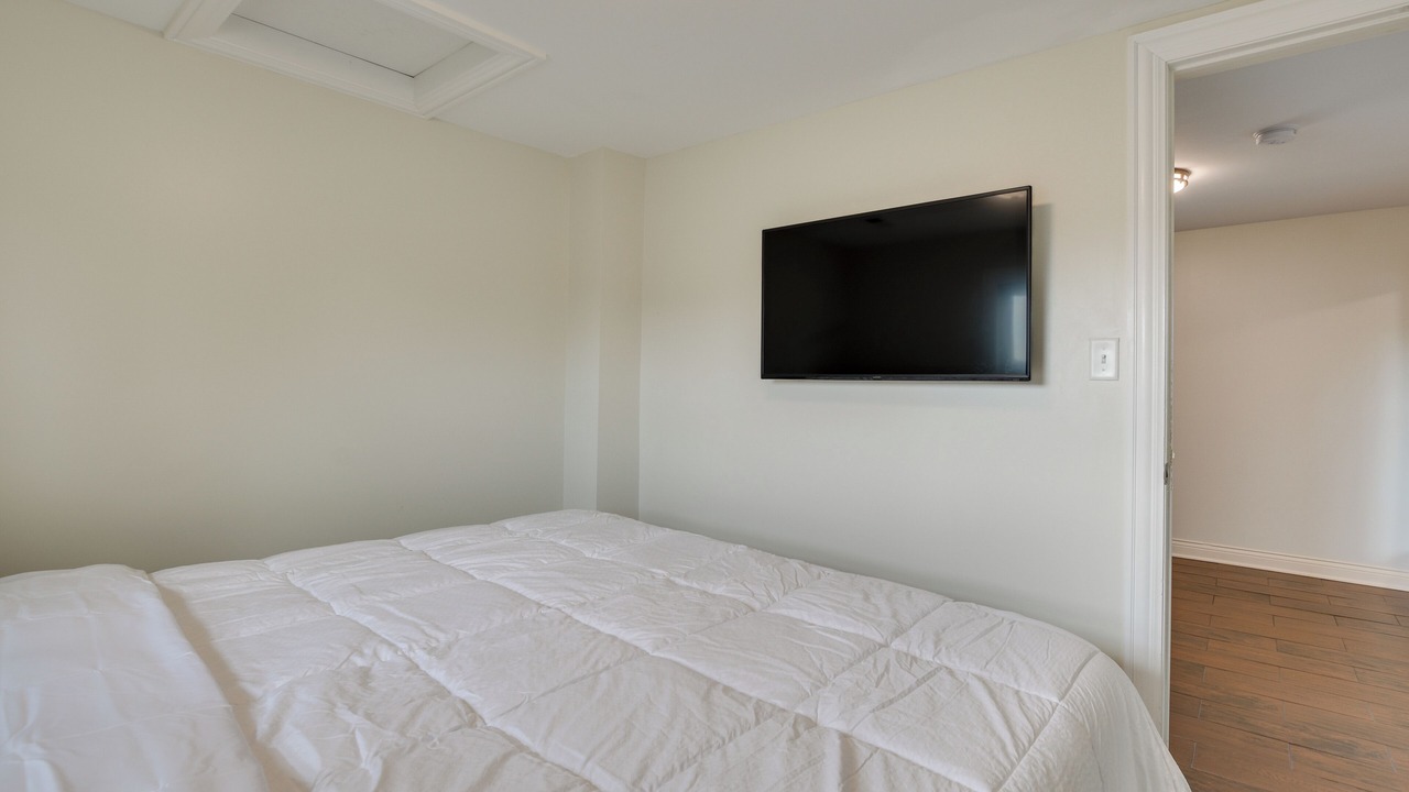 Photo of Bedroom in Blue Island