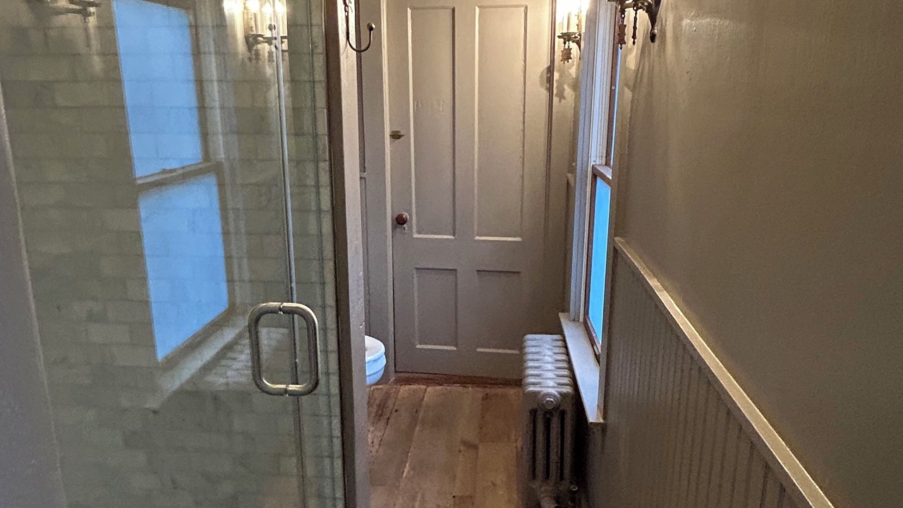 Photo of Bathroom in Litchfield Historic District