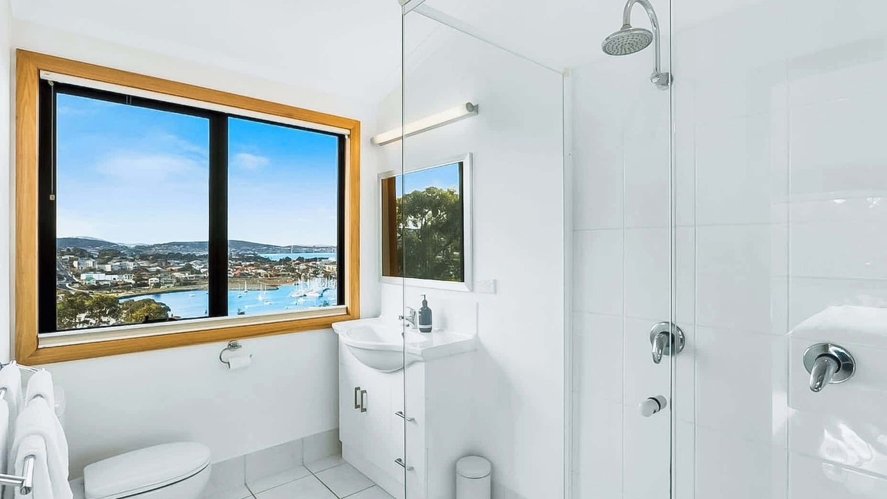 Photo of Bathroom in Rosny