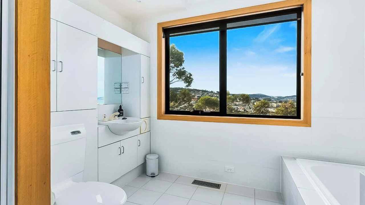 Photo of Bathroom in Rosny