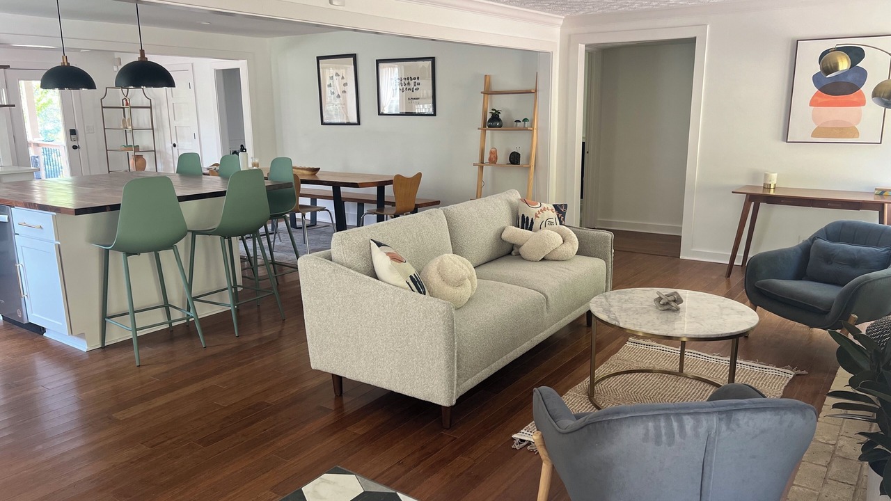 Photo of Livingroom in Whites Creek