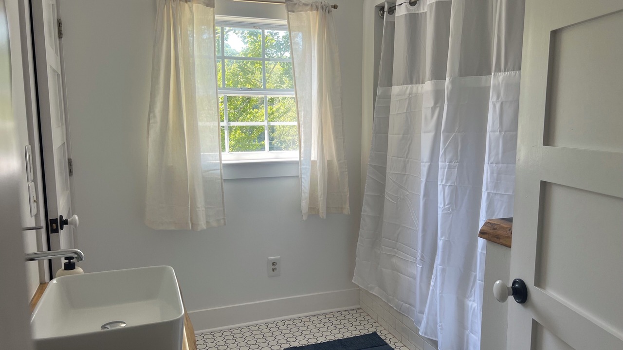 Photo of Bathroom in Whites Creek