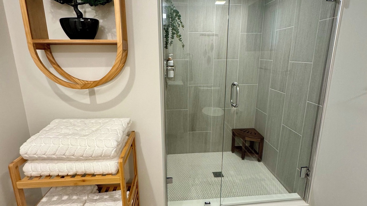 Photo of Bathroom in Oak Park