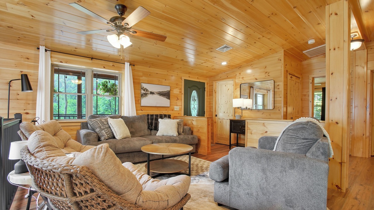 Photo of Bedroom in Renovo