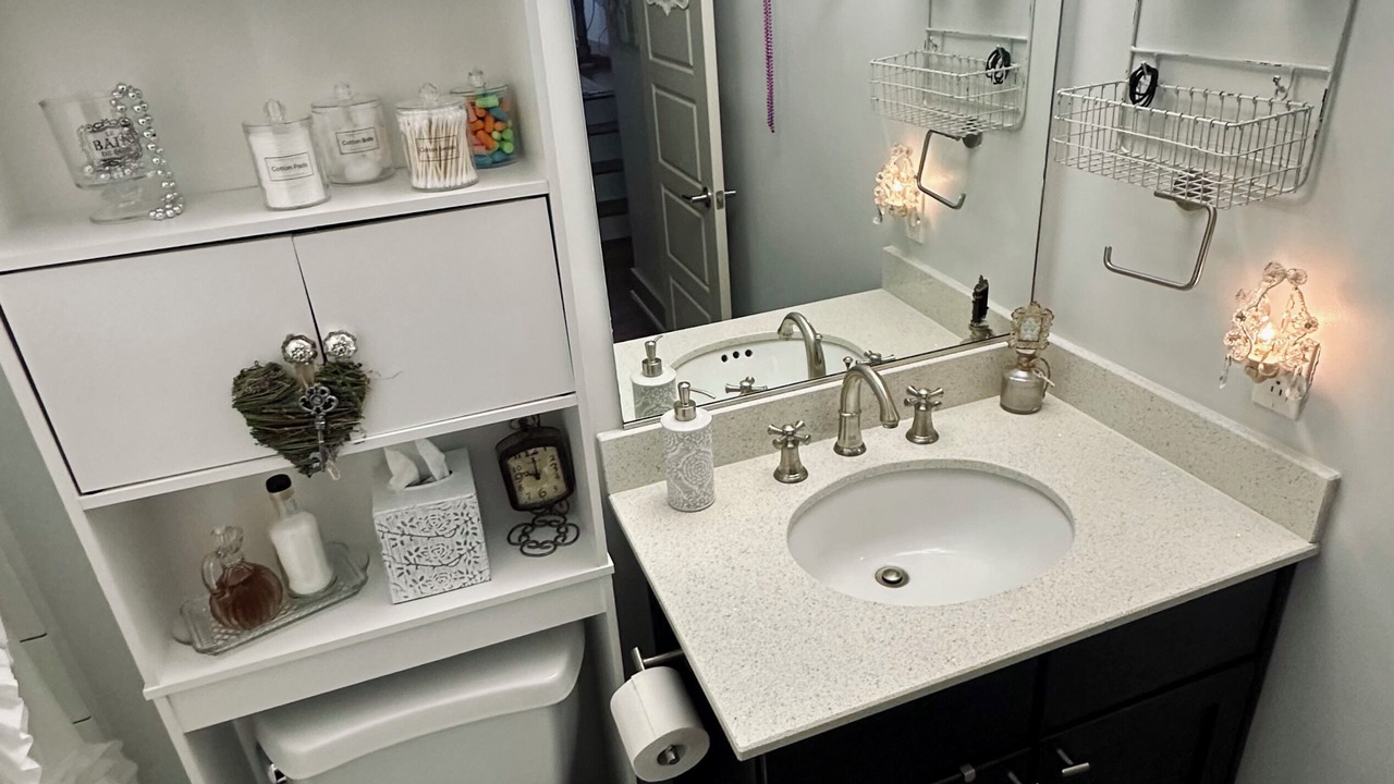 Photo of Bathroom in French Quarter