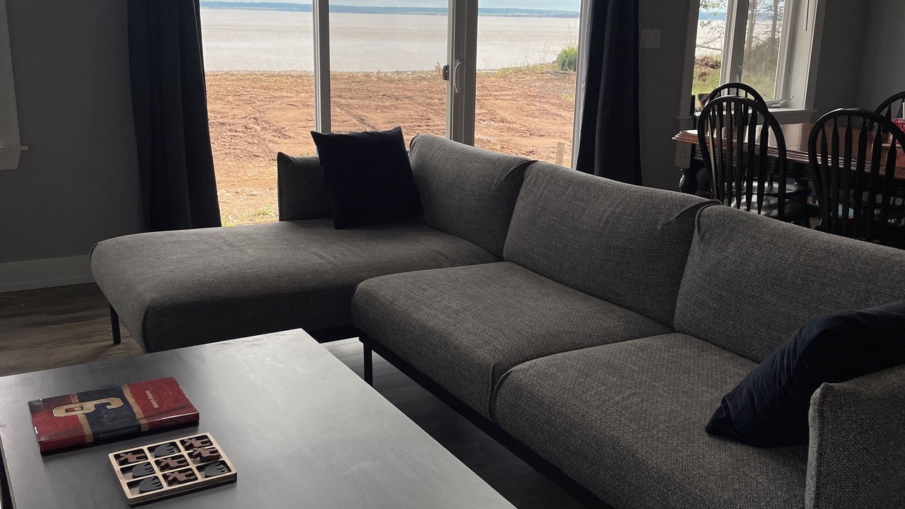 Photo of Livingroom in Amherst