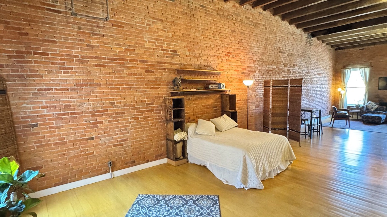 Photo of Bedroom in Troy