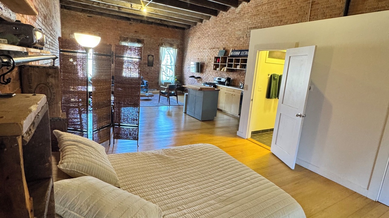 Photo of Bedroom in Troy