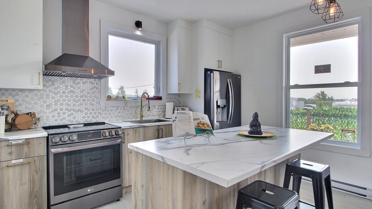 Photo of Kitchen in Saint-Hubert