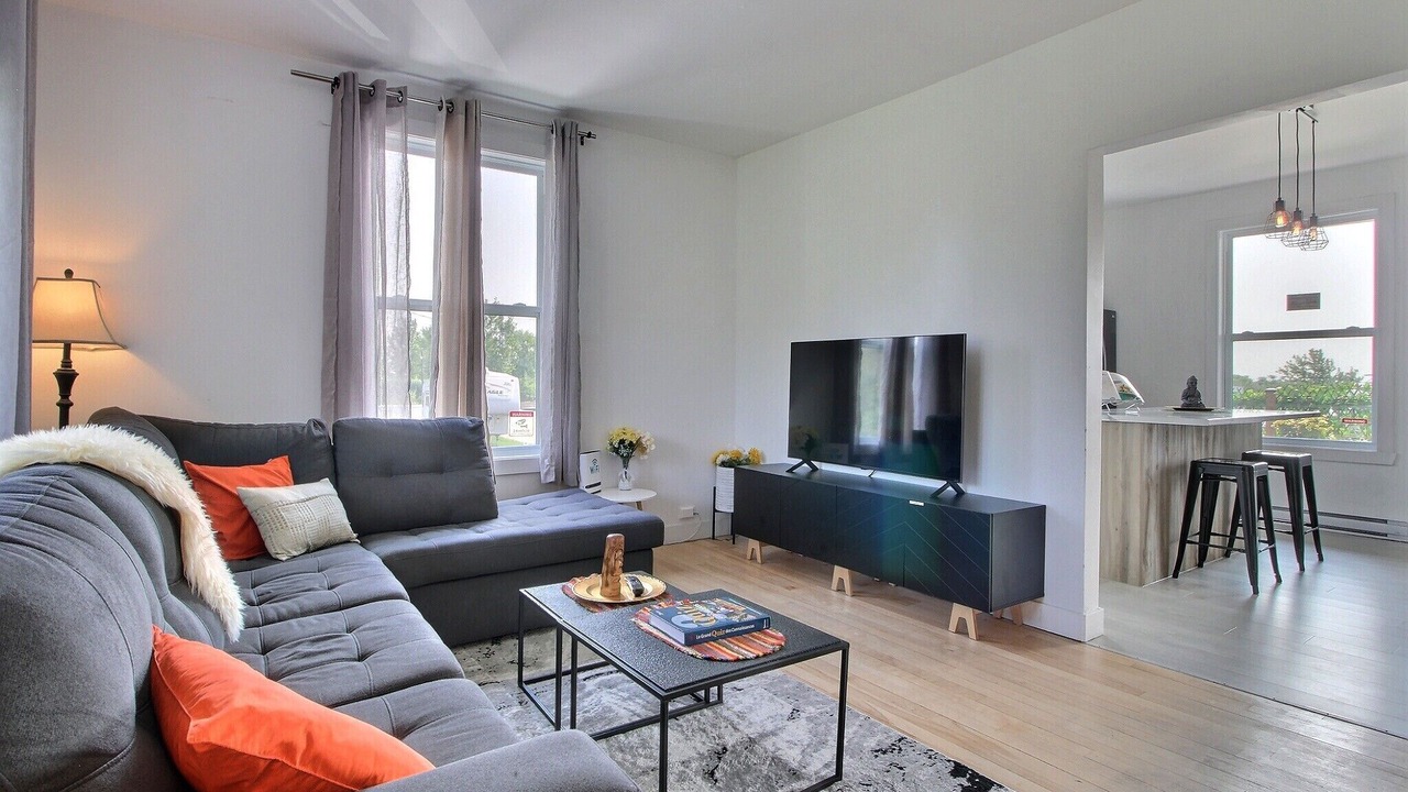 Photo of Livingroom in Saint-Hubert