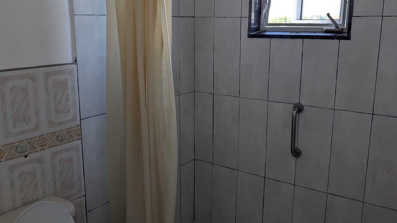 Photo of Bathroom in Whitehouse