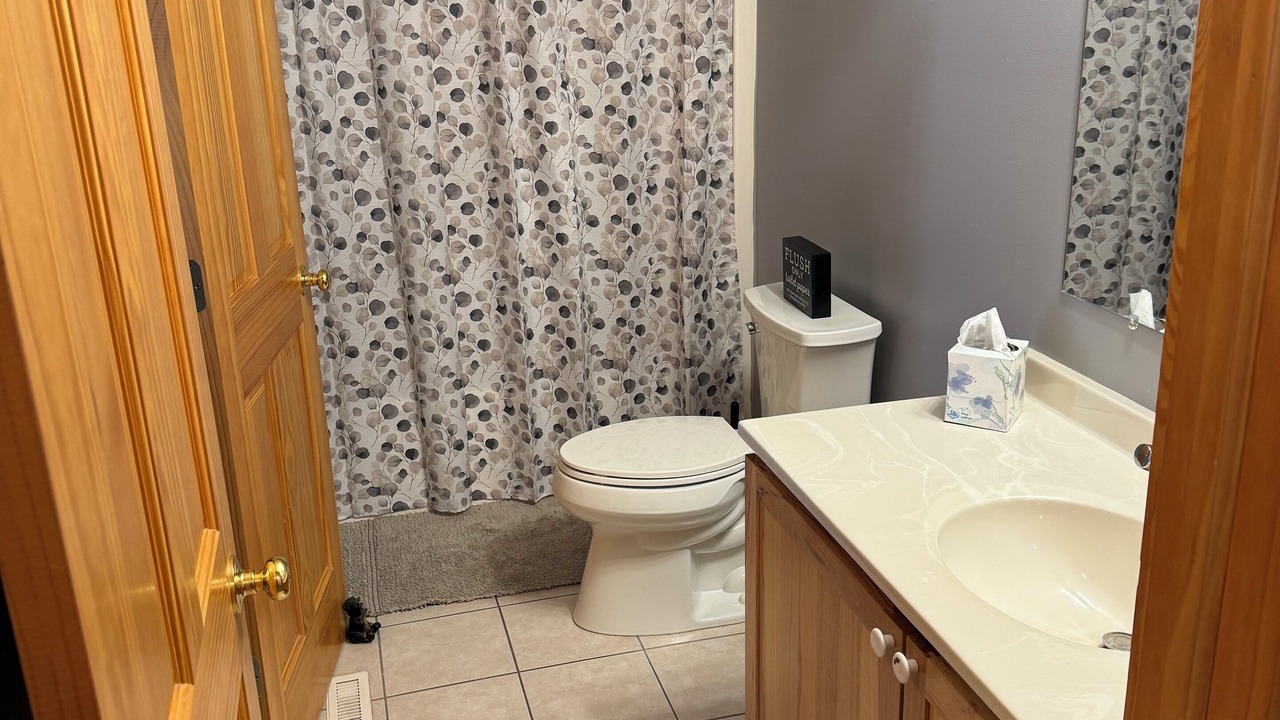 Photo of Bathroom in Oglesby