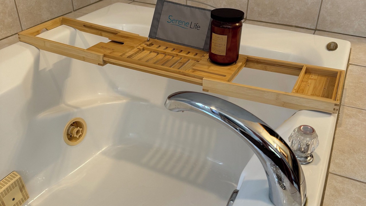 Photo of Bathroom in Oglesby