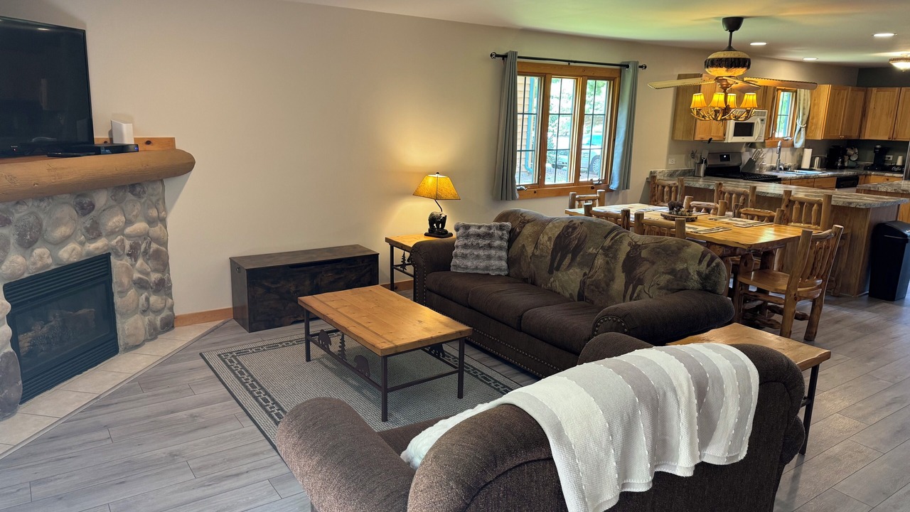 Photo of Livingroom in Oglesby