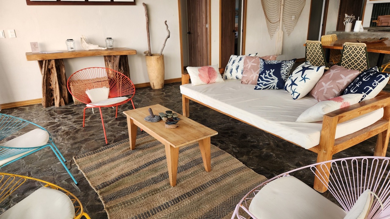 Photo of Livingroom in Palomino