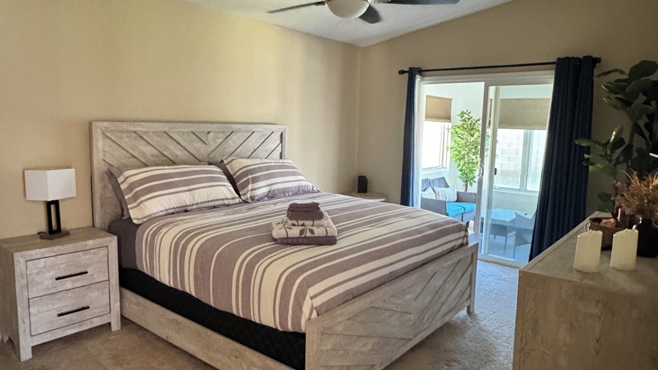 Photo of Bedroom in Alta Mesa Community Association