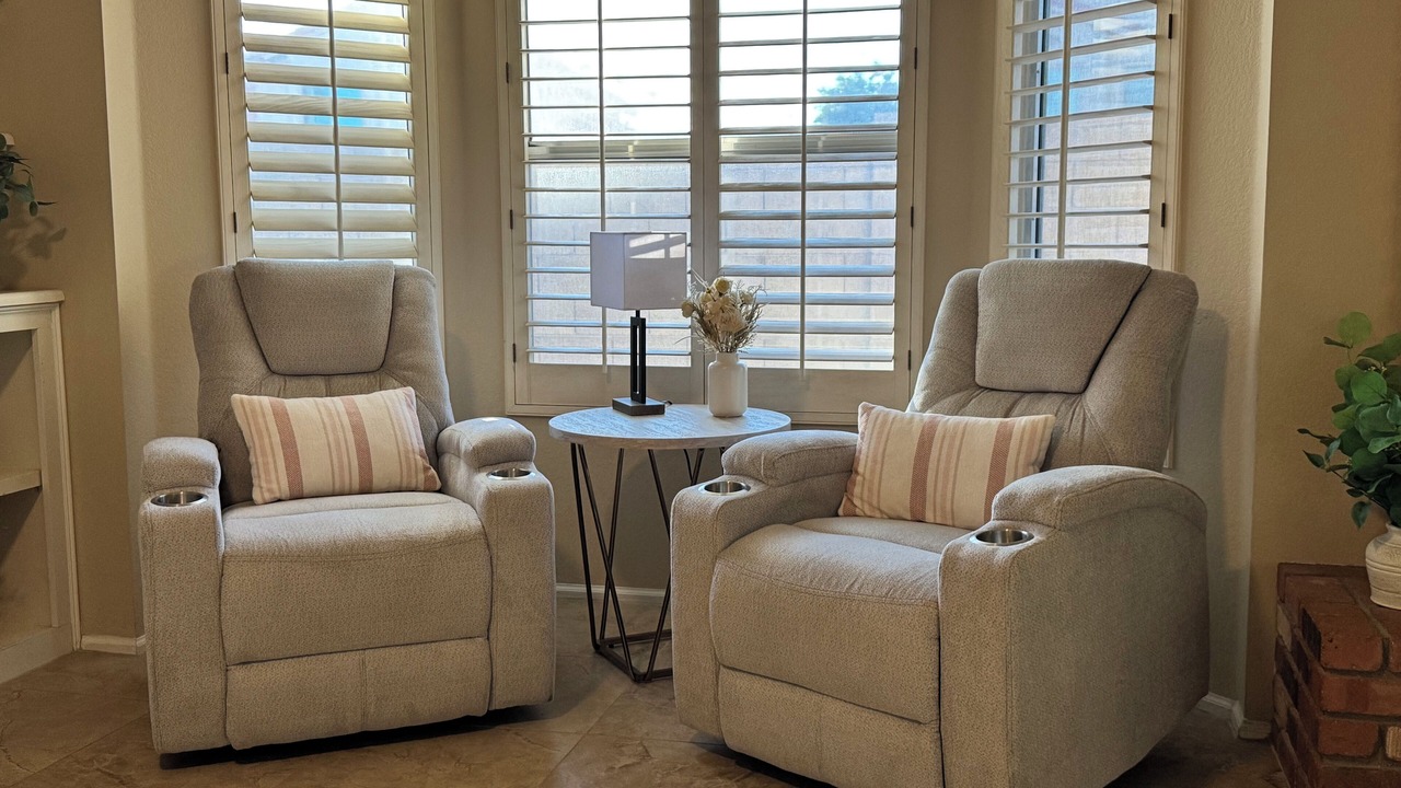 Photo of Livingroom in Alta Mesa Community Association