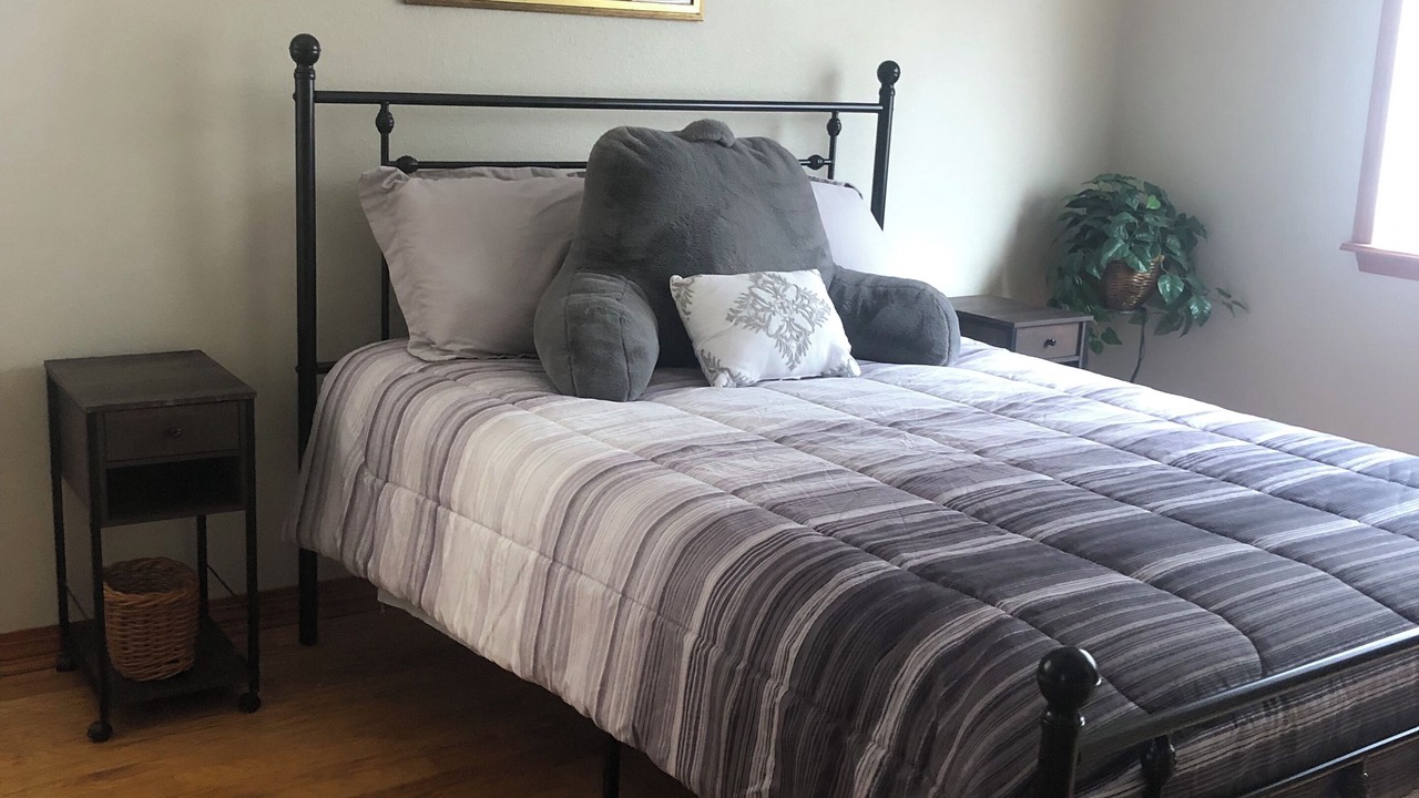 Photo of Bedroom in Mandeville