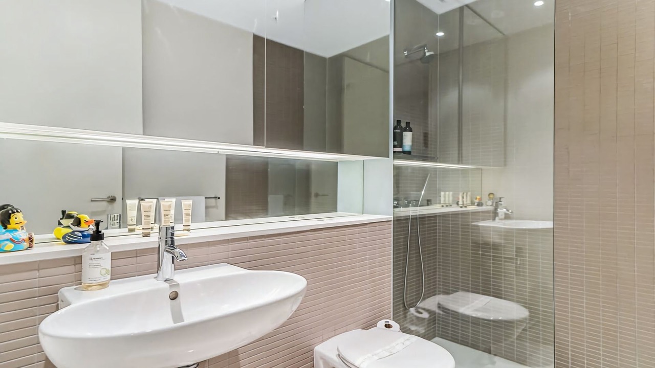 Photo of Bathroom in Camperdown