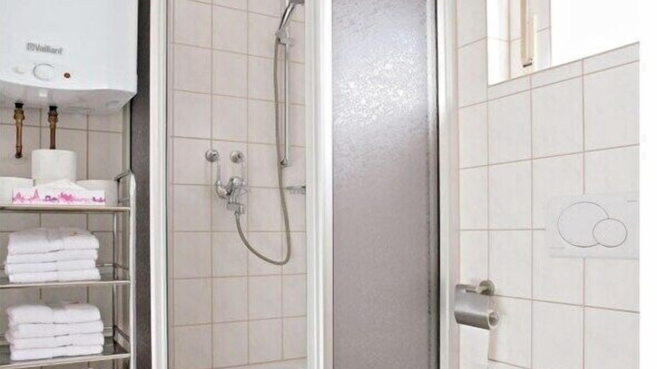 Photo of Bathroom in Motten