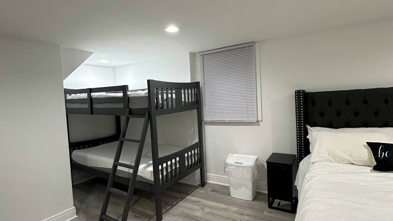 Photo of Bedroom in Skokie