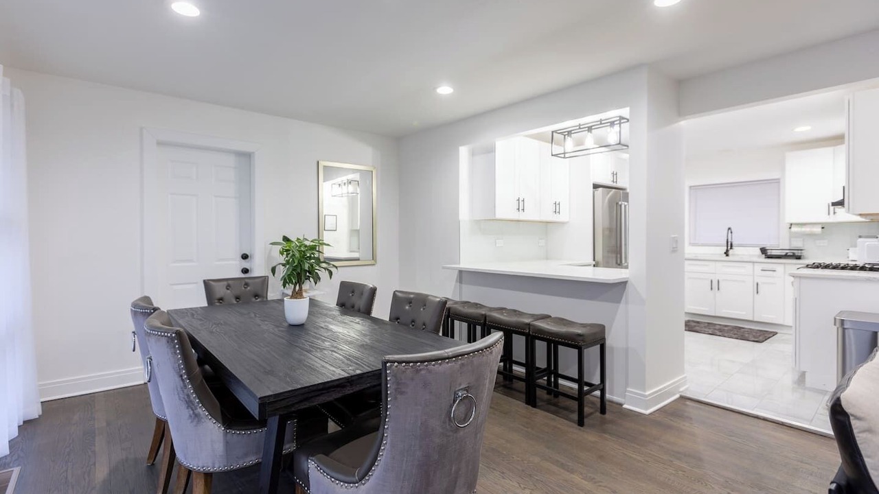 Photo of Bedroom in Skokie