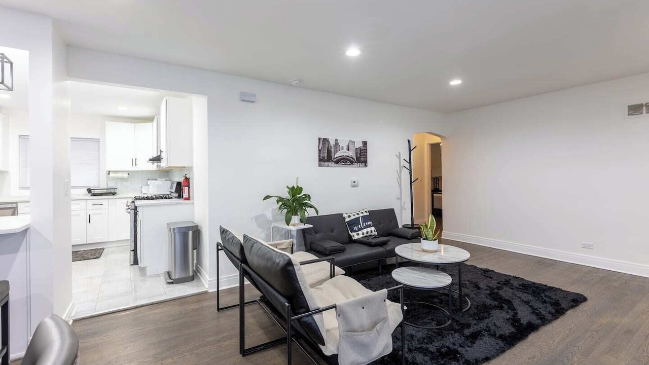 Photo of Livingroom in Skokie