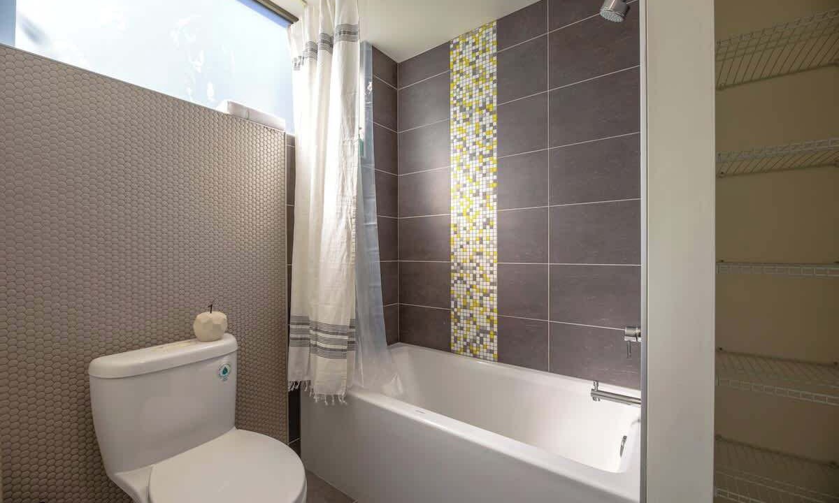 Photo of Bathroom in Roosevelt