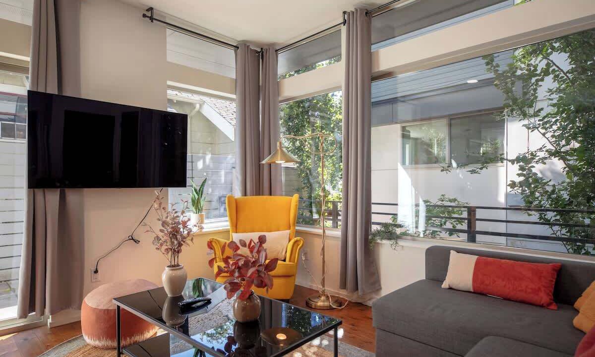 Photo of Livingroom in Roosevelt