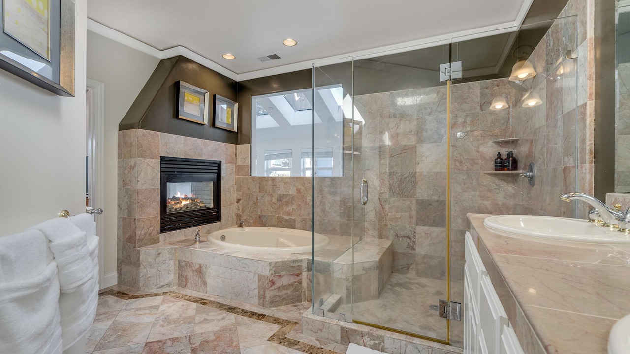Photo of Bathroom in Montara